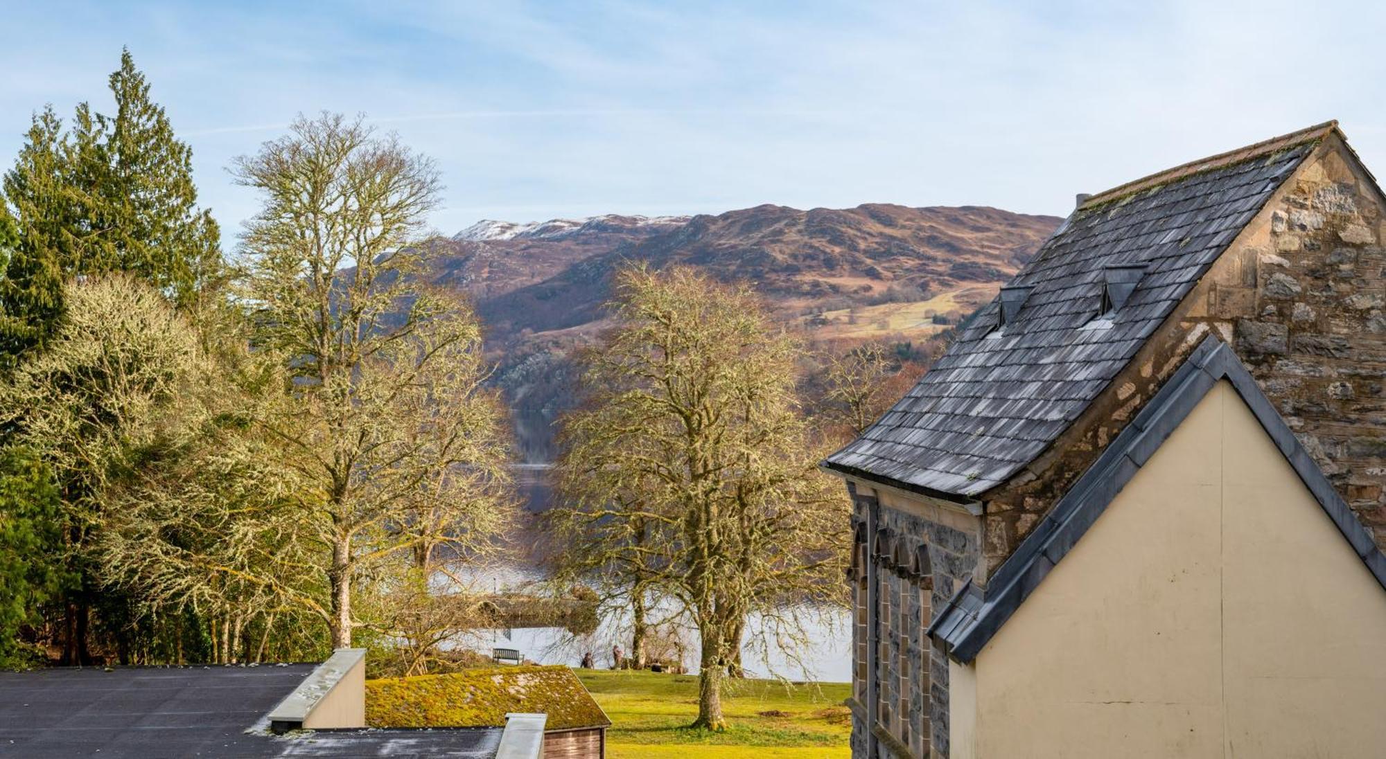 The Caledonian 3 Bedroom Self Catering Apartment In Historic Abbey Fort Augustus Exterior photo